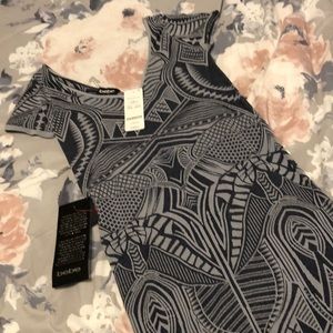 NWT Bebe m/l Denim Dye Tribal Print Dress